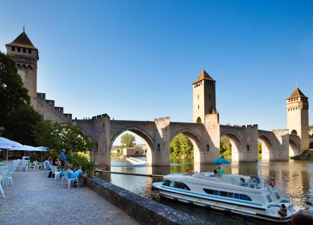 Le Tapis Vert Cahors Exterior foto